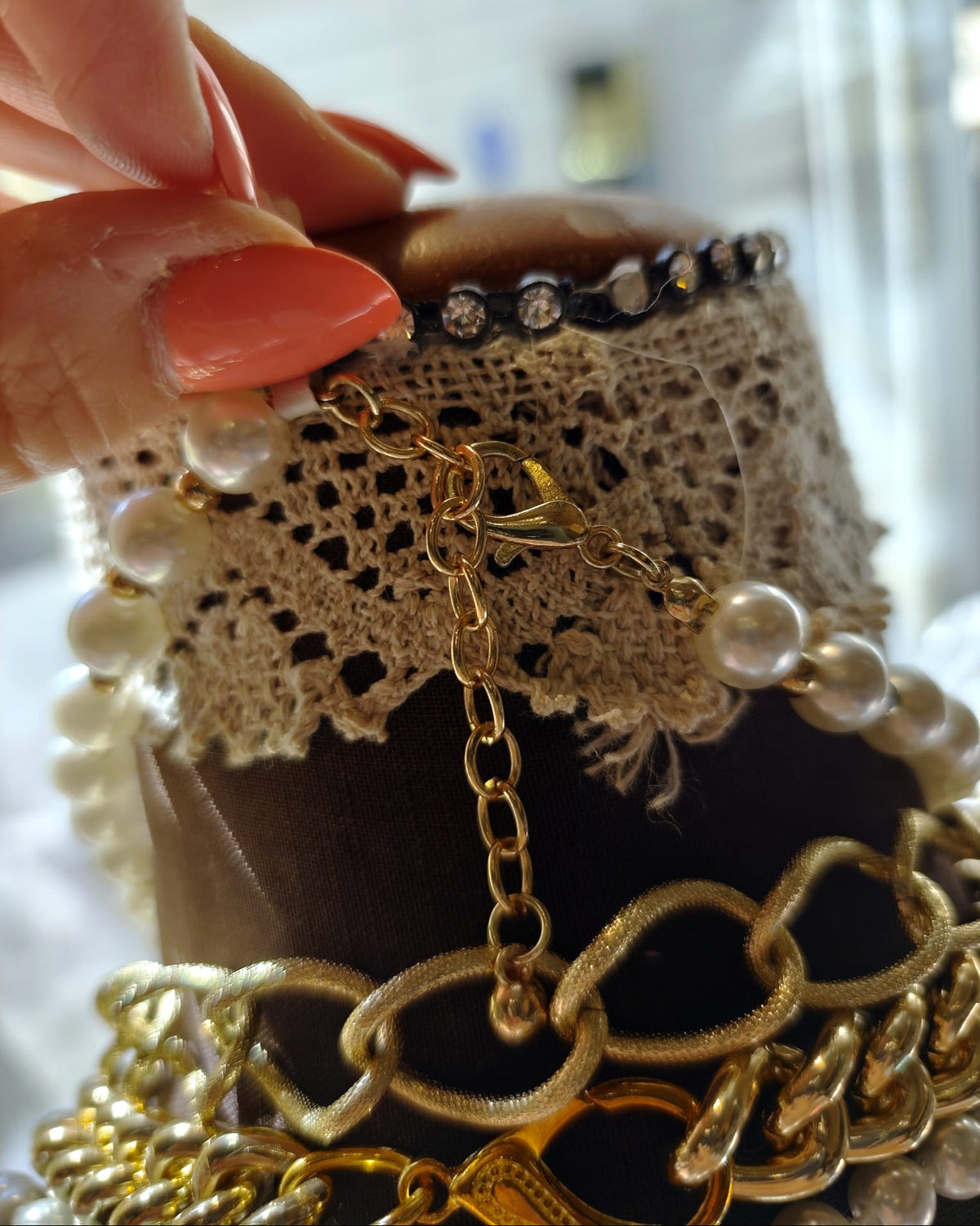 Collana_di_perle_ciondolo_gancio