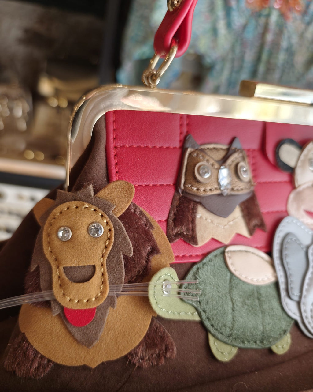 Arca di Noè – Borsa statement con charm animali